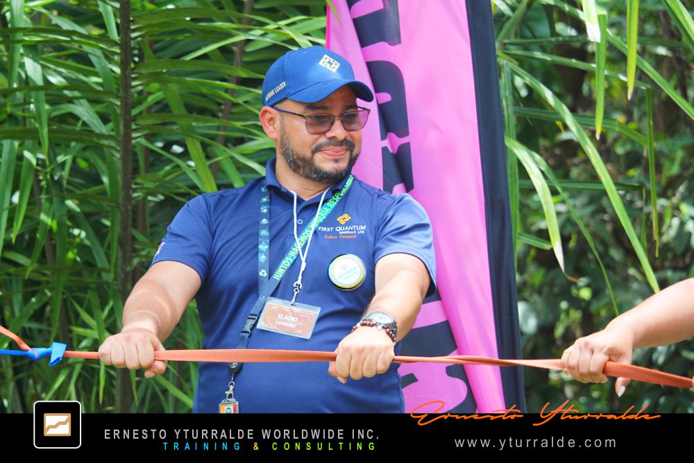 Outdoor Training | Experiencias vivenciales de confianza y colaboración